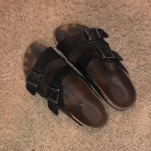 Black Birkenstock’s